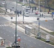 Sarajeve islamistas ap&scaron;audė JAV ambasadą ir buvo nukautas