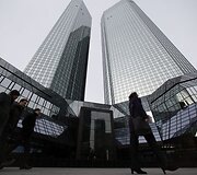 &bdquo;Deutsche Bank&ldquo; vadovui Josefui Ackermannui atsiųsta bomba