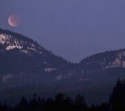 Visi&scaron;kas Mėnulio užtemimas sutraukė minias smalsuolių JAV vakaruose, Aidahe, prie Pend Oreille ežero.