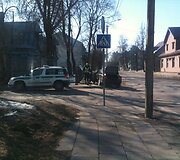 &bdquo;Volvo&ldquo; nuvertė informacinį ženklą.