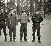 Tadas Dambrauskas fiksavo pirmuosius Lietuvos kariuomenės žingsnius (1993 m.)