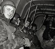 Tadas Dambrauskas fiksavo pirmuosius Lietuvos kariuomenės žingsnius (1993 m.)