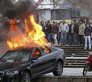 Protesto akcija Tiranoje virto kruvinomis kautynėmis.