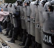 Protesto akcija Tiranoje virto kruvinomis kautynėmis.
