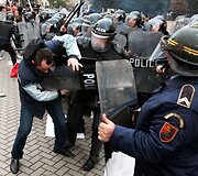 Protesto akcija Tiranoje virto kruvinomis kautynėmis.