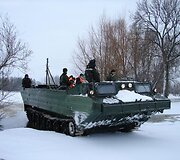 Karių pagalba gyventojams potvynio zonoje