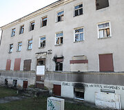 Namas savivaldybės pa&scaron;onėje Vilniuje, kur per gaisrą nukentėjo du žmonės