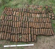 Panevėžio rajone i&scaron;minuotojų sunaikinti sprogmenys
