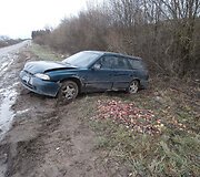 Nuo kelio nuskriejęs &bdquo;Subaru&ldquo;