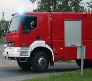 Lenkijos ugniagesiai važiuoja pro Ukmergę