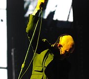 Galima teigti, kad publika &scaron;ilčiau priėmė senesnes ir gerai žinomas dainas.