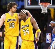 &bdquo;Lakers&ldquo; lyderiai P.Gasolis ir K.Bryantas