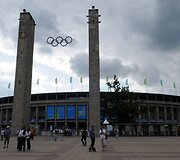Stadione ir &scaron;alia jo