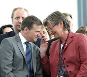 Sveikinimo kalbą sakęs prezidentas Valdas Adamkus pažymėjo, kad tai ne tik meno &scaron;ventovė, bet ir tikri tautos namai.