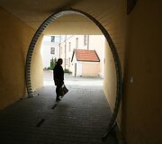 &Scaron;e&scaron;tadienio vakarą kultūros projekto &bdquo;Tebūnie naktis&ldquo; organizatoriai vilioja sostinėje pasigrožėti daugybe ypatingų meno projektų.