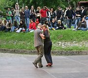 &Scaron;e&scaron;tadienio vakarą kultūros projekto &bdquo;Tebūnie naktis&ldquo; organizatoriai vilioja sostinėje pasigrožėti daugybe ypatingų meno projektų.