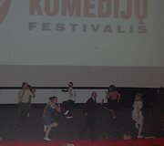 Penktadienio vakarą kino teatre &bdquo;Forum Cinemas Vingis&ldquo; gerą nuotaiką kėlė pirmą kartą Lietuvoje pasirodęs kino komedijų festivalis.