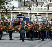Maskvos Raudonąją aik&scaron;tę sekmadienio ryte sudrebino didžiulis paradas, skirtas pergalės Antrajame pasauliniame kare 65-osioms metinėms paminėti. 