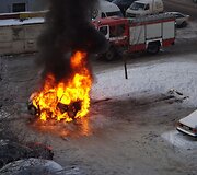 Užsidegęs A klasės &bdquo;Mercedes&ldquo;