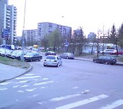 Automobilis VW, paliktas važiuojamojoje dalyje