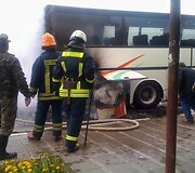 Degantis autobusas