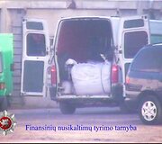 Kratos epizodas: stebimas nelegalias prekes vežantis mikroautobusas