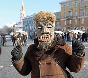 Užgavėnių turgus Rotu&scaron;ės aik&scaron;tėje