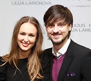 Vytautas Rum&scaron;as jaunesnysis su mylimąja Eva Saikovska