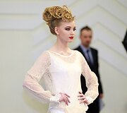&bdquo;Pelenėje&ldquo; &ndash; vestuvinės kolekcijos ir naujausios &scaron;ukuosenų tendencijos