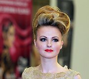 &bdquo;Pelenėje&ldquo; &ndash; vestuvinės kolekcijos ir naujausios &scaron;ukuosenų tendencijos