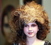&bdquo;Pelenėje&ldquo; &ndash; vestuvinės kolekcijos ir naujausios &scaron;ukuosenų tendencijos