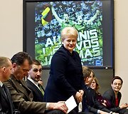 Roberto Dačkaus knygos &bdquo;Auksinis Lietuvos Jaunimas. Prisiminti negalima pamir&scaron;ti" pristatymas