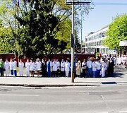 Antakalnio ligoninės medikų piketas prie ligoninės