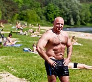 Valakampiuose poilsiauja &scaron;eimos ir vyresnio amžiaus vilniečiai.