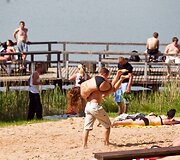 Žaliųjų ežerų pakrantes labiausiai mėgsta jaunimas.