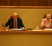 Seime i&scaron;kilmingo posėdžio metu paminėtas Lietuvos Nepriklausomybės atkūrimas. Nepriklausomybės aik&scaron;tėje i&scaron;kilmingai pakeltos Lietuvos, Latvijos ir Estijos vėliavos. Trimis salvėmis pagerbta &scaron;ių &scaron;alių nepriklausomybė.