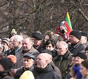 Seime i&scaron;kilmingo posėdžio metu paminėtas Lietuvos Nepriklausomybės atkūrimas. Nepriklausomybės aik&scaron;tėje i&scaron;kilmingai pakeltos Lietuvos, Latvijos ir Estijos vėliavos. Trimis salvėmis pagerbta &scaron;ių &scaron;alių nepriklausomybė.