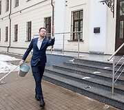Valstybinės duomenų inspekcijos patalpose  svarstymas dėl baudos skyrimo už &bdquo;Media4 Change&ldquo; projektą