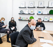 Valstybinės duomenų inspekcijos patalpose  svarstymas dėl baudos skyrimo už &bdquo;Media4 Change&ldquo; projektą