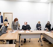 Valstybinės duomenų inspekcijos patalpose  svarstymas dėl baudos skyrimo už &bdquo;Media4 Change&ldquo; projektą