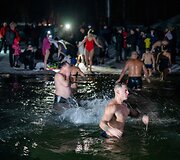 Naktinės maudynės stebuklingame vandenyje 2022