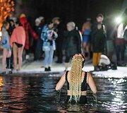 Naktinės maudynės stebuklingame vandenyje 2022