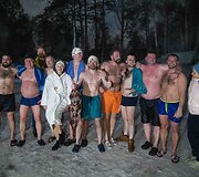 Naktinės maudynės stebuklingame vandenyje 2022