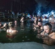 Naktinės maudynės stebuklingame vandenyje 2022