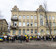 Protestas prie Vokietijos ambasados už sankcijų taikymą Rusijai