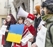 Protestas prie Vengrijos ambasados