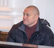 Baudžiamoji byla dėl nusikalstamo susivienijimo, kontrabandos, neteisėto disponavimo akcizais apmokestinamomis prekėmis.