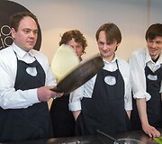 &bdquo;Baltijos kamerinio operos teatro&ldquo; nariai bandė neprisvilinti pirmojo blyno