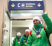  į Vilnių i&scaron; Pietų Korėjoje vykusios specialiosios žiemos olimpiados sugrįžo Lietuvos rinktinė.