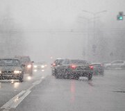 Pavasari&scaron;ką saulę Vilniuje vėl pakeitė sniegas 